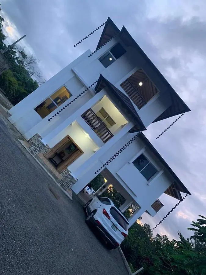 Villa En Jarabacoa Con Piscina